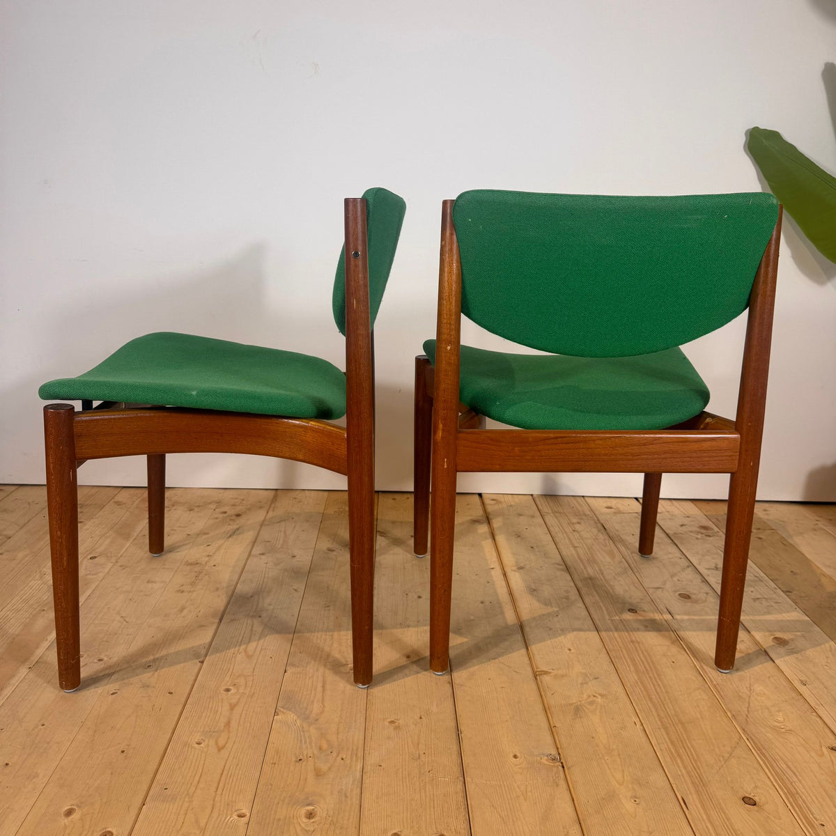 Set di 6 sedie in teak model 197 di Finn Juhl, anni ’60