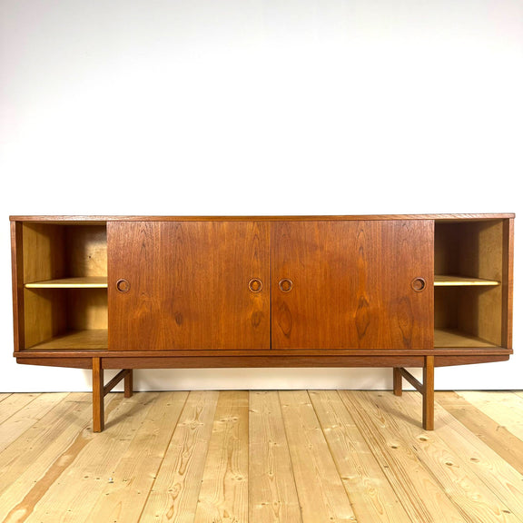sideboard yngve ekstrom legno e maniglie