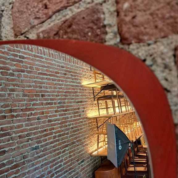 specchio da parete forma organica stov furniture