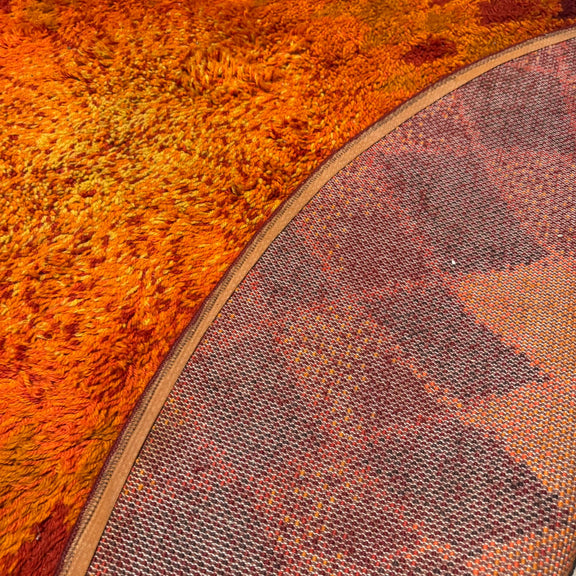 tappeto salotto vintage colori caldi