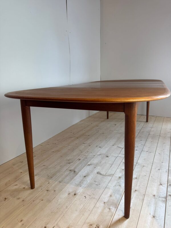 Tavolo da pranzo in teak, Danimarca anni ’60