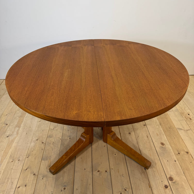 Tavolo da pranzo rotondo allungabile in teak, Danimarca 1960