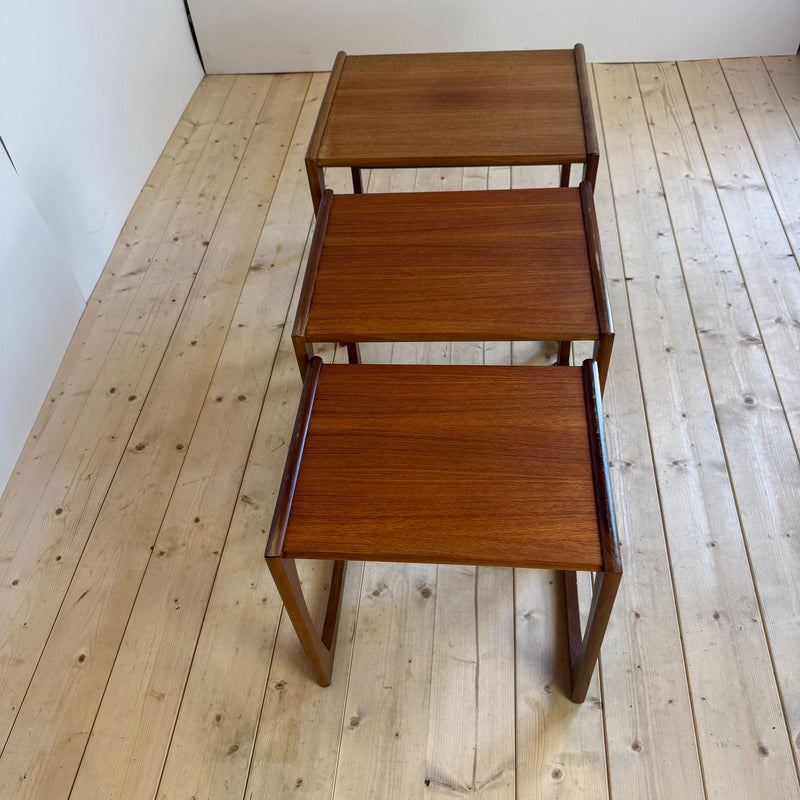 tre tavolini incastro legno teak salvaspazio