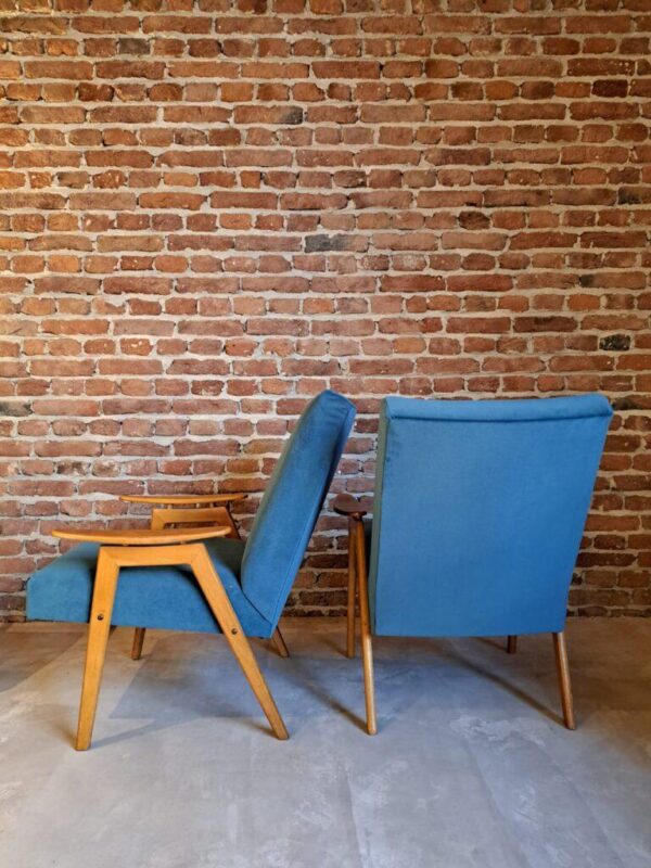 vista d insieme coppia poltrone vintage arredo