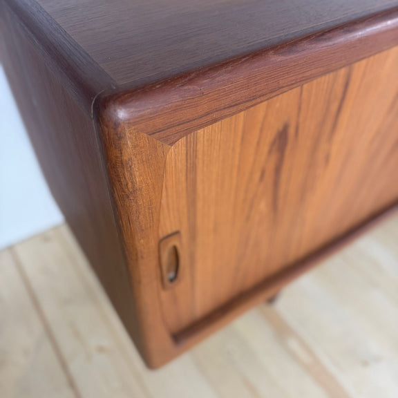 vista interna cassetti sideboard hp hansen stov